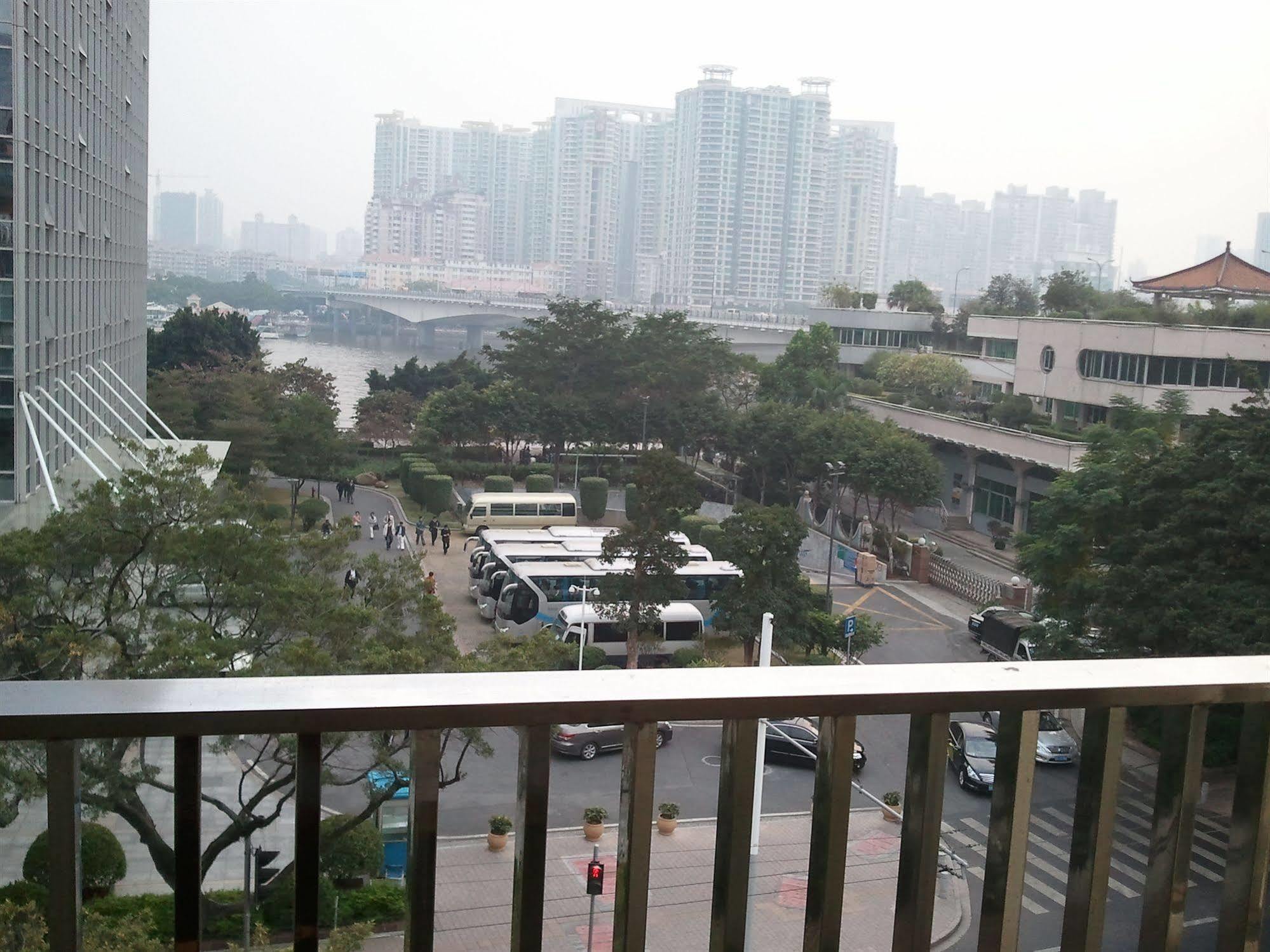 Yanjiang East Garden Inn Guangzhou Exterior foto
